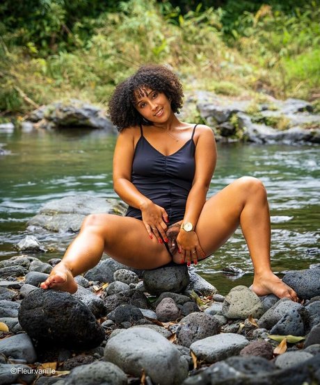 Photo nue de fuite OnlyFans de Fleur Vanille