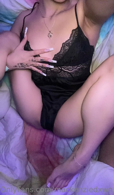 Photo nue de fuite OnlyFans de Mackenziedxwn