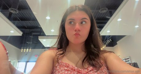 Photo nue de fuite OnlyFans de Elisesue