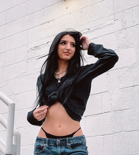 Photo nue de fuite OnlyFans de Alison Rainer