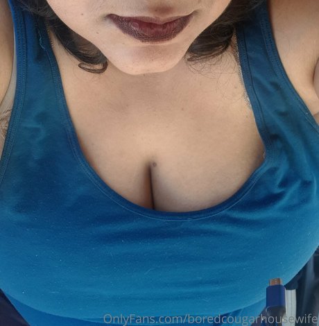 Photo nue de fuite OnlyFans de Boredcougarhousewife
