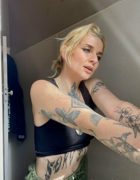 Photo nue de fuite OnlyFans de Lavenderquinn