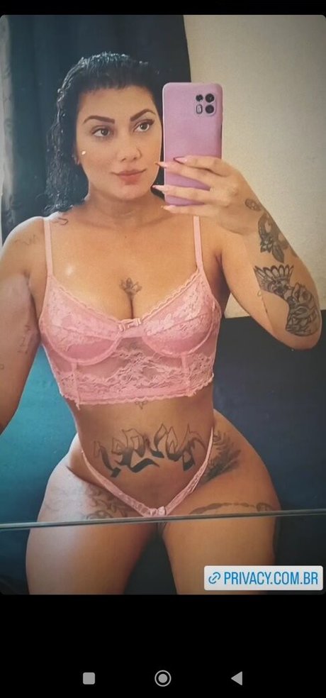 Photo nue de fuite OnlyFans de Drielle Renata