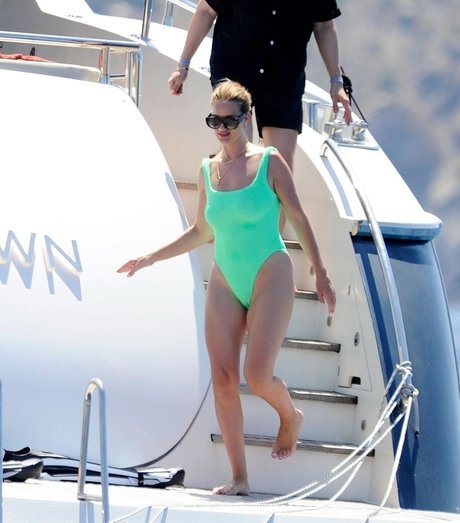Rosie Hw