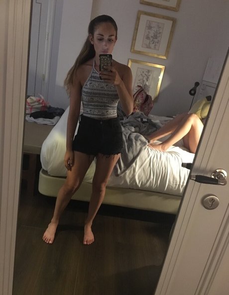 Photo nue de fuite OnlyFans de Leila Saltzman