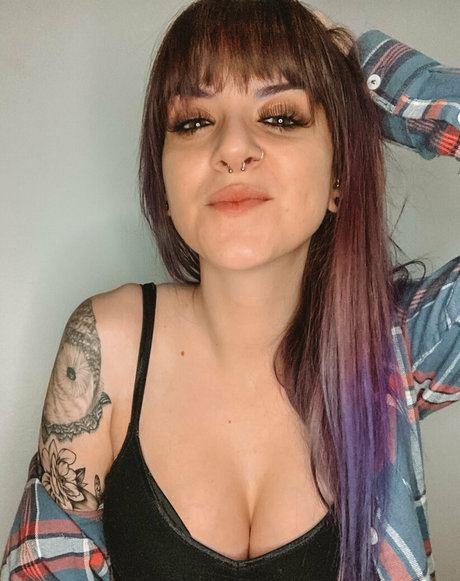 Photo nue de fuite OnlyFans de Alyxeclypse