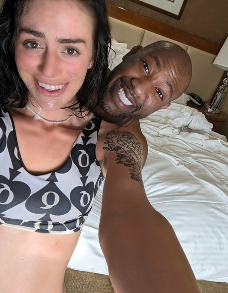 Photo nue de fuite OnlyFans de Raven Spades