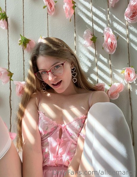 Photo nue de fuite OnlyFans de Alice March