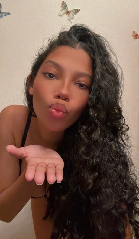 Photo nue de fuite OnlyFans de Eden Jabari
