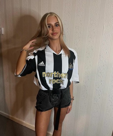 Photo nue de fuite OnlyFans de Lisa Price