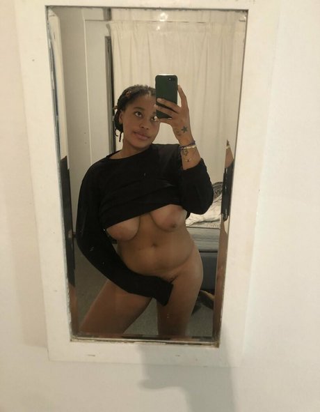 Photo nue de fuite OnlyFans de The Mermaid Diaries