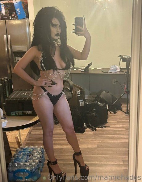 Photo nue de fuite OnlyFans de Mamiehades