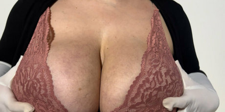 Maxiboobs