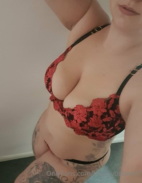 Photo nue de fuite OnlyFans de Bustyybabee92