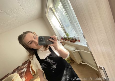 Photo nue de fuite OnlyFans de Chubbynixiesin