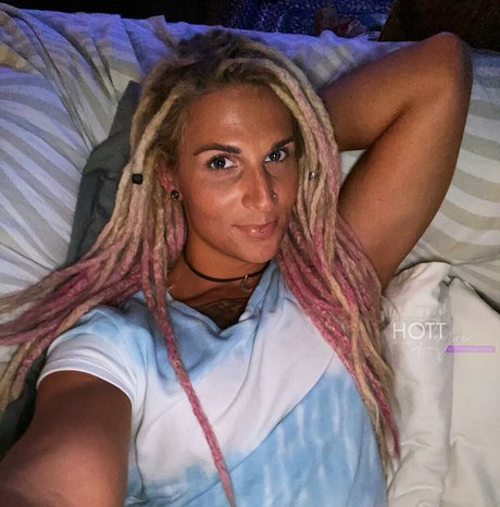 Photo nue de fuite OnlyFans de Hottrayne