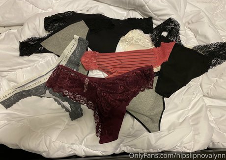 Photo nue de fuite OnlyFans de Nipslipnovalynn