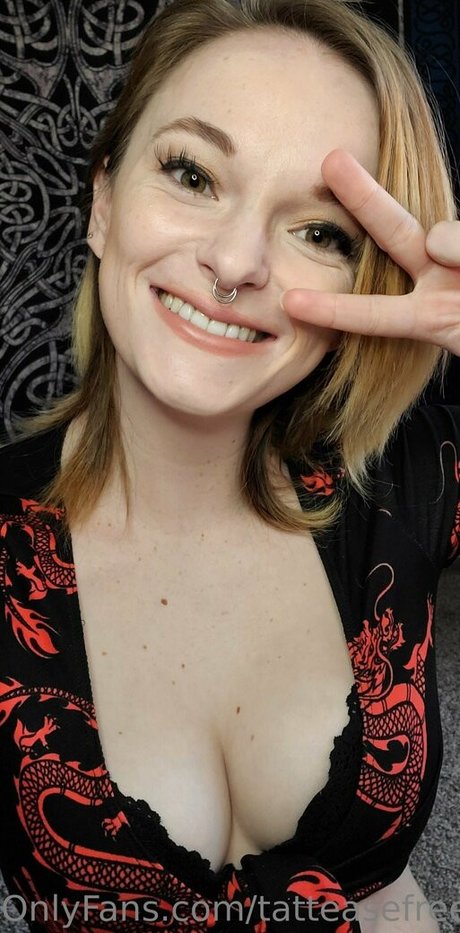 Photo nue de fuite OnlyFans de Tatteasefree