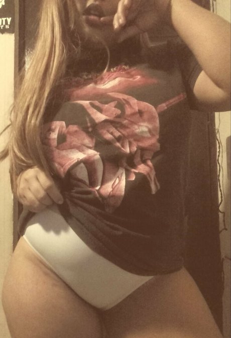 Photo nue de fuite OnlyFans de Succubassd