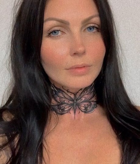 Photo nue de fuite OnlyFans de Recognise This Girl