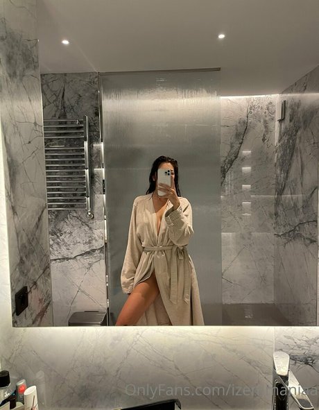 Photo nue de fuite OnlyFans de Izemmaniaa