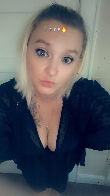 Photo nue de fuite OnlyFans de Barbie6996