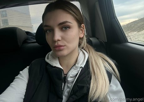 Photo nue de fuite OnlyFans de Palmyangel