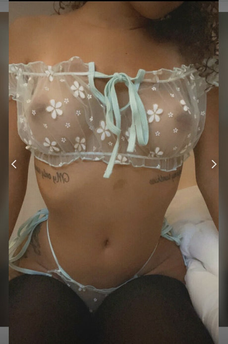 Photo nue de fuite OnlyFans de Ittybittycutie02