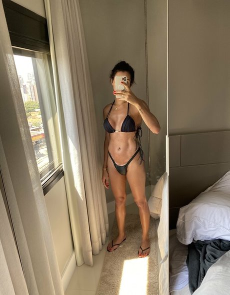 Photo nue de fuite OnlyFans de Robertacortes
