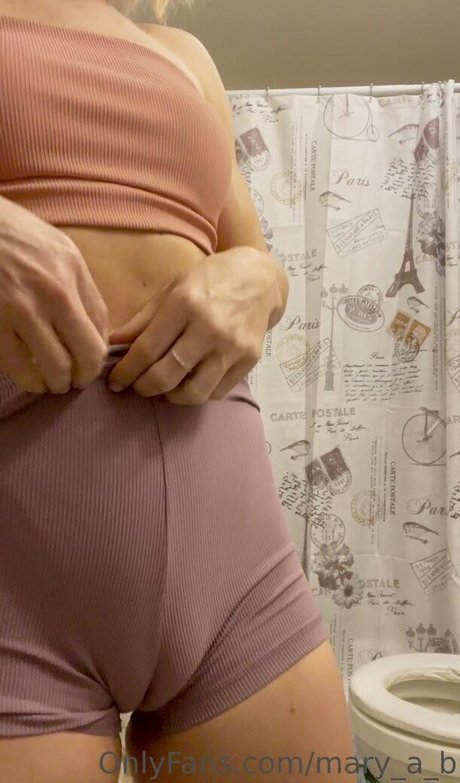 Photo nue de fuite OnlyFans de Mary Abx