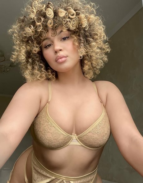 Photo nue de fuite OnlyFans de Valeria Vendetta