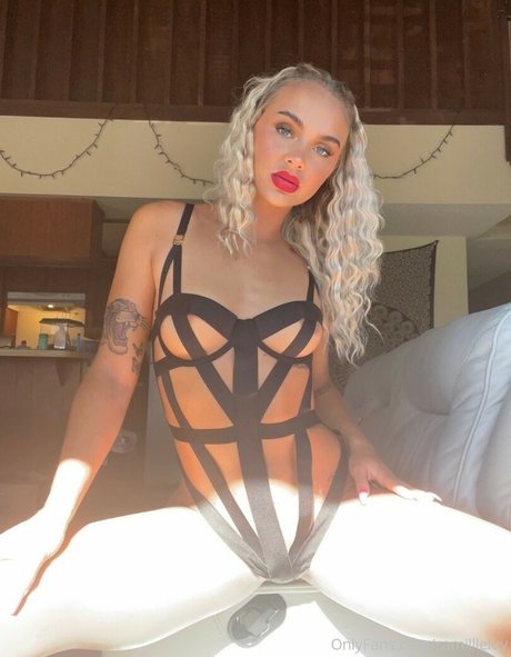 Photo nue de fuite OnlyFans de Camillleluv