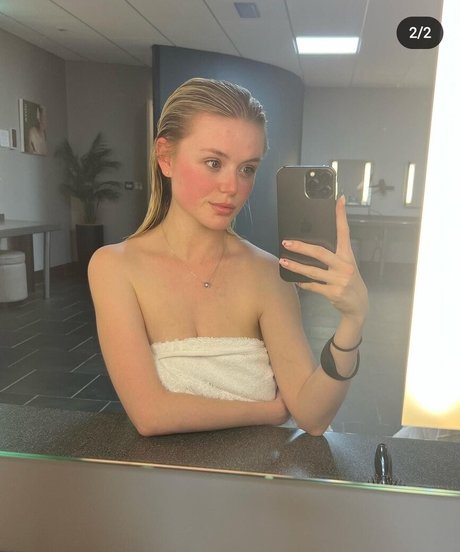 Photo nue de fuite OnlyFans de Olivia Miller