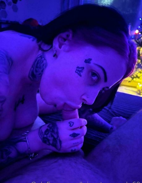 Photo nue de fuite OnlyFans de Aztec420uk