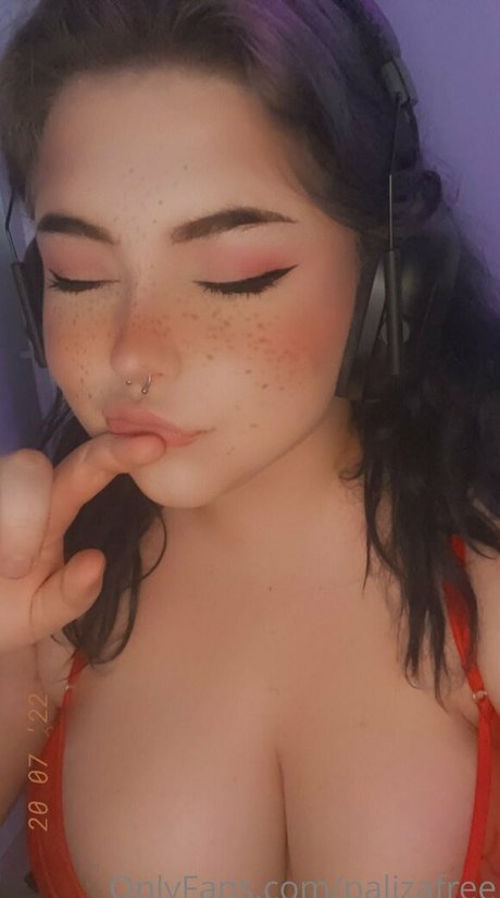 Photo nue de fuite OnlyFans de Palizafree