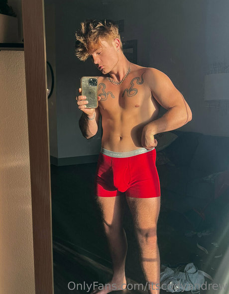Photo nue de fuite OnlyFans de Itscodyandrew