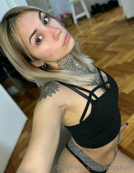 Photo nue de fuite OnlyFans de Luzzchan