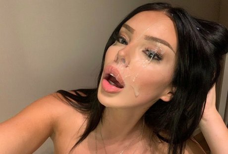 Photo nue de fuite OnlyFans de Pariz Zianna