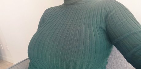 Photo nue de fuite OnlyFans de Emma Cassel