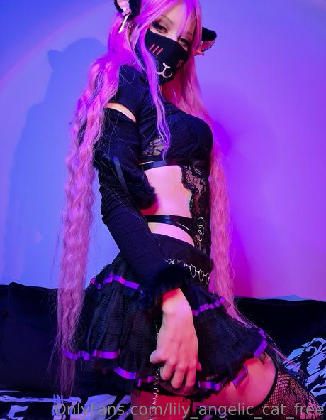 Photo nue de fuite OnlyFans de Lilyangeliccatfree