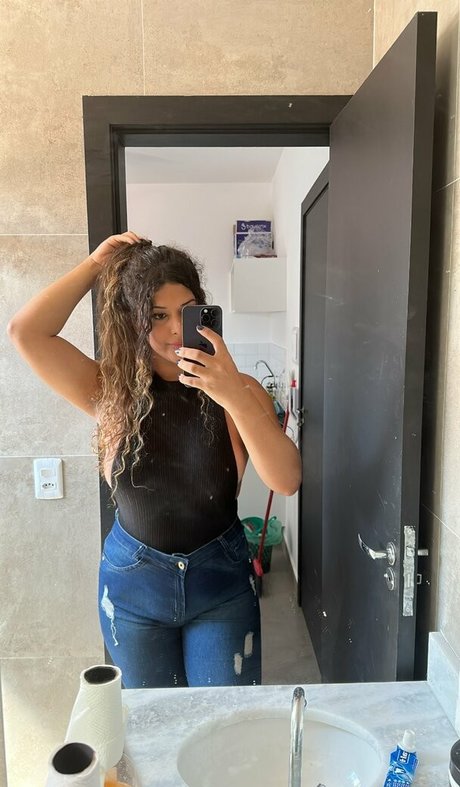 Photo nue de fuite OnlyFans de Erika Banson