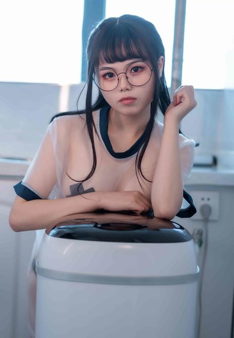 Photo nue de fuite OnlyFans de Qiyuemiaozi