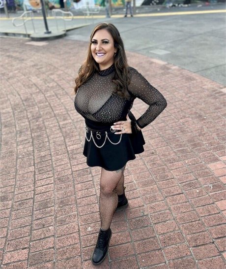 Photo nue de fuite OnlyFans de Marissa J