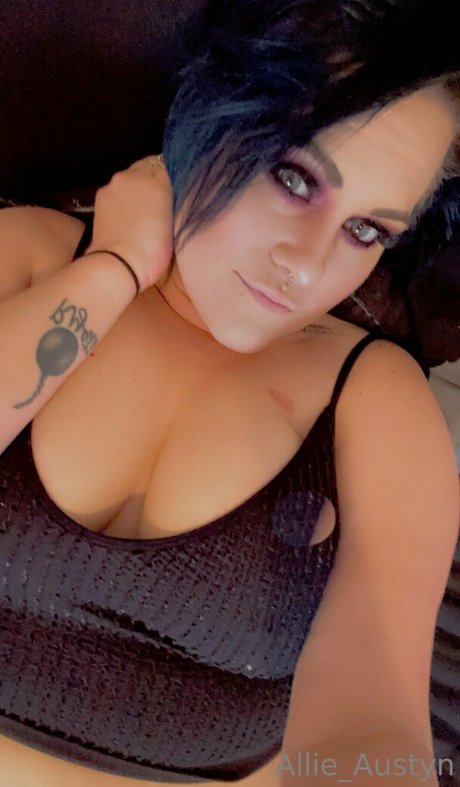 Photo nue de fuite OnlyFans de Allieaustyn
