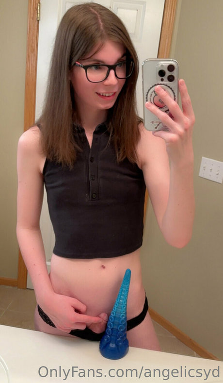 Photo nue de fuite OnlyFans de Angelicsyd