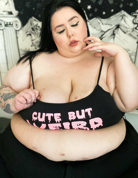 Photo nue de fuite OnlyFans de Ssbbwadeline