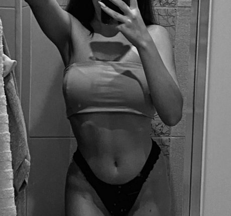 Photo nue de fuite OnlyFans de Sohotbabyyy