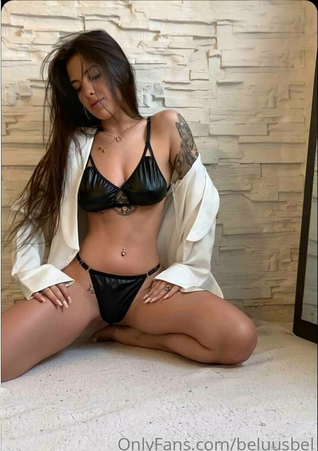 Photo nue de fuite OnlyFans de Beluusbel