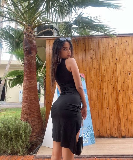 Luxygirln1