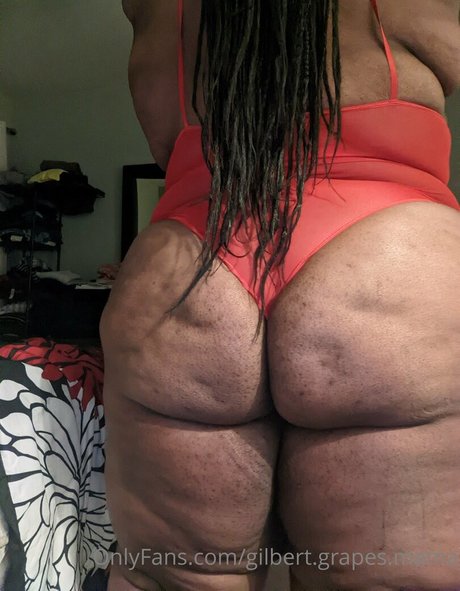Photo nue de fuite OnlyFans de Gilbertgrapesmama